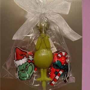Grinch Christmas 2 piece claw clips and Grinch pen gift set